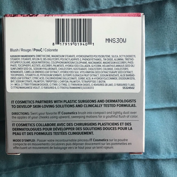 IT COSMETICS BYE BYE PORES BLUSH- SWEET CHEEKS - Picture 4 of 6